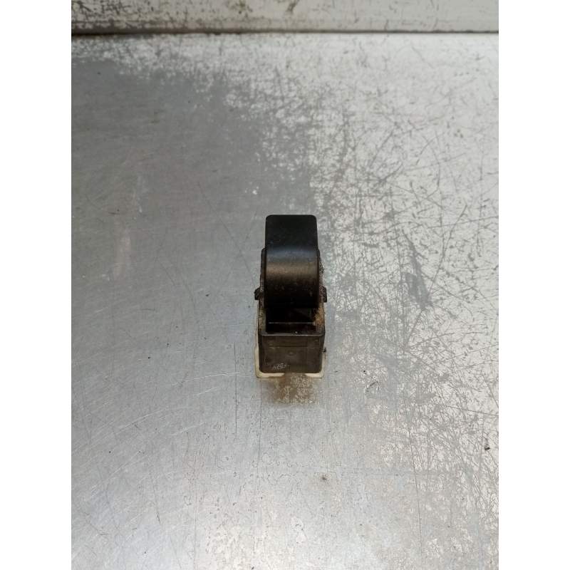 Recambio de mando elevalunas delantero derecho para nissan primera hatchback (p11) 1.6 16v referencia OEM IAM   1999