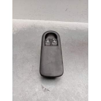 MANDO ELEVALUNAS DELANTERO IZQUIERDO 8200356519 3P 