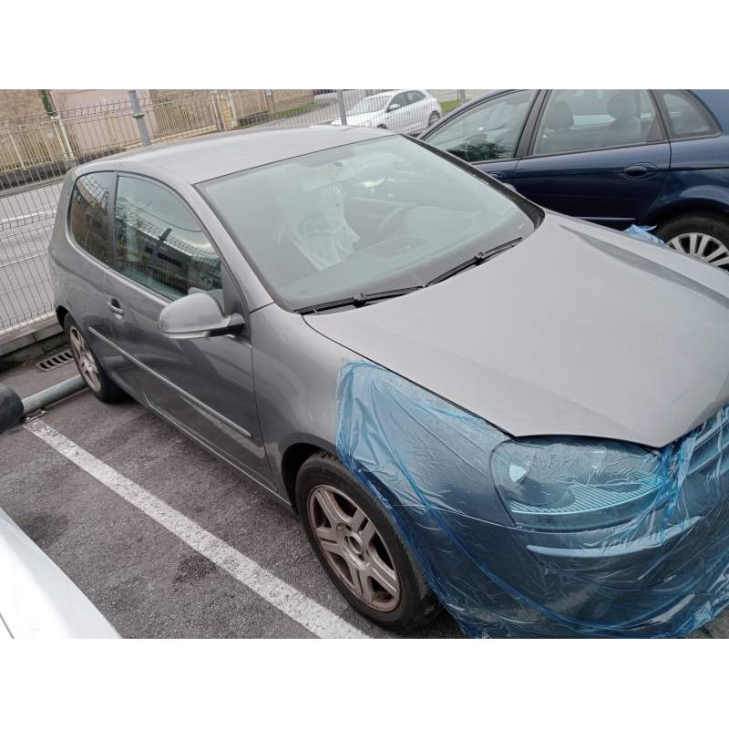 VOLKSWAGEN GOLF V BERLINA (1K1)