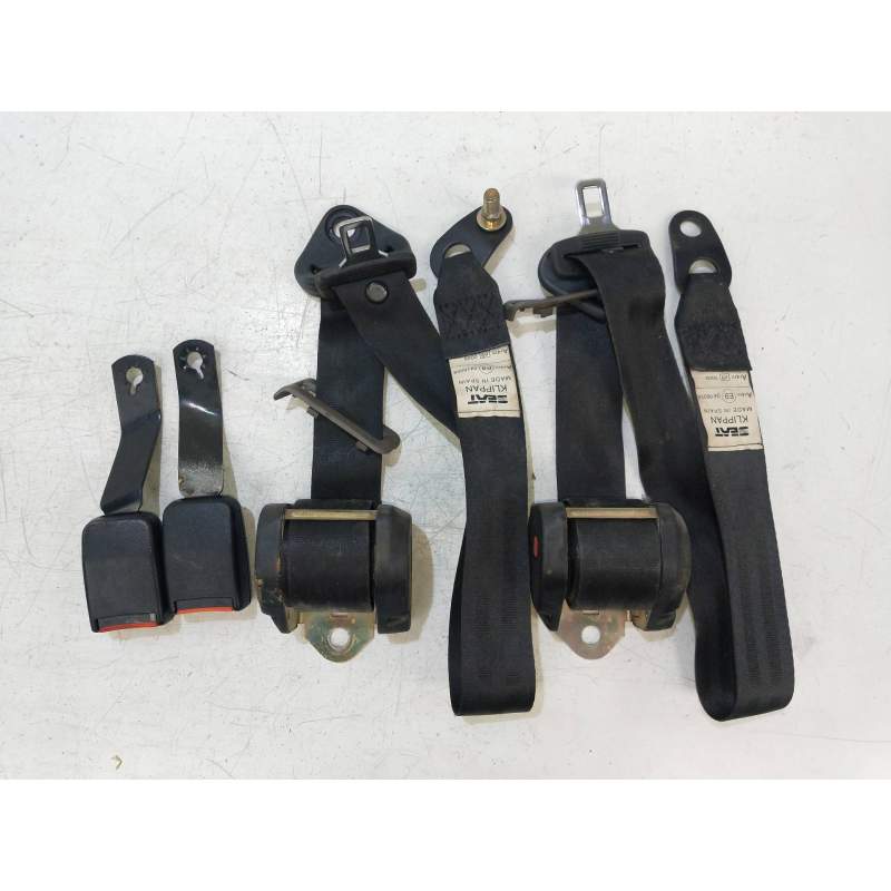 Recambio de juego cinturones delantero para seat malaga 1.5 cat referencia OEM IAM   4P