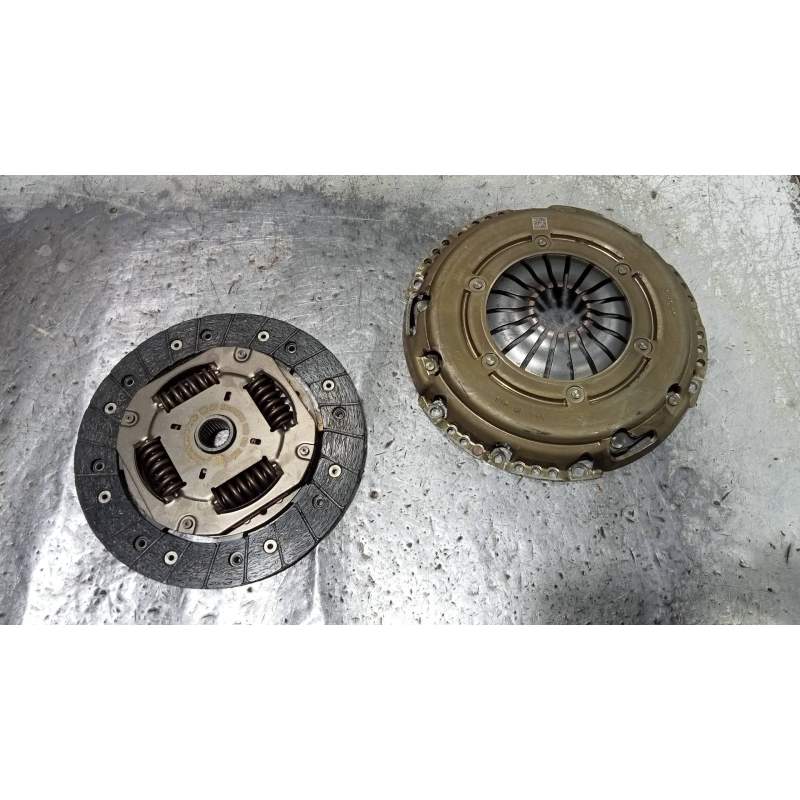 Recambio de kit embrague para seat ibiza (kj1) reference referencia OEM IAM   