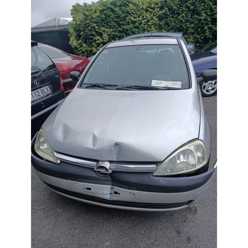 opel corsa c del año 2003