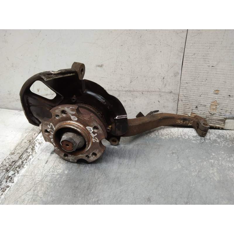 Recambio de mangueta delantera derecha para ssangyong rodius xdi trend referencia OEM IAM  27XDI 2005