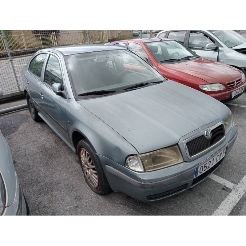 skoda octavia berlina (1u2) del año 2004