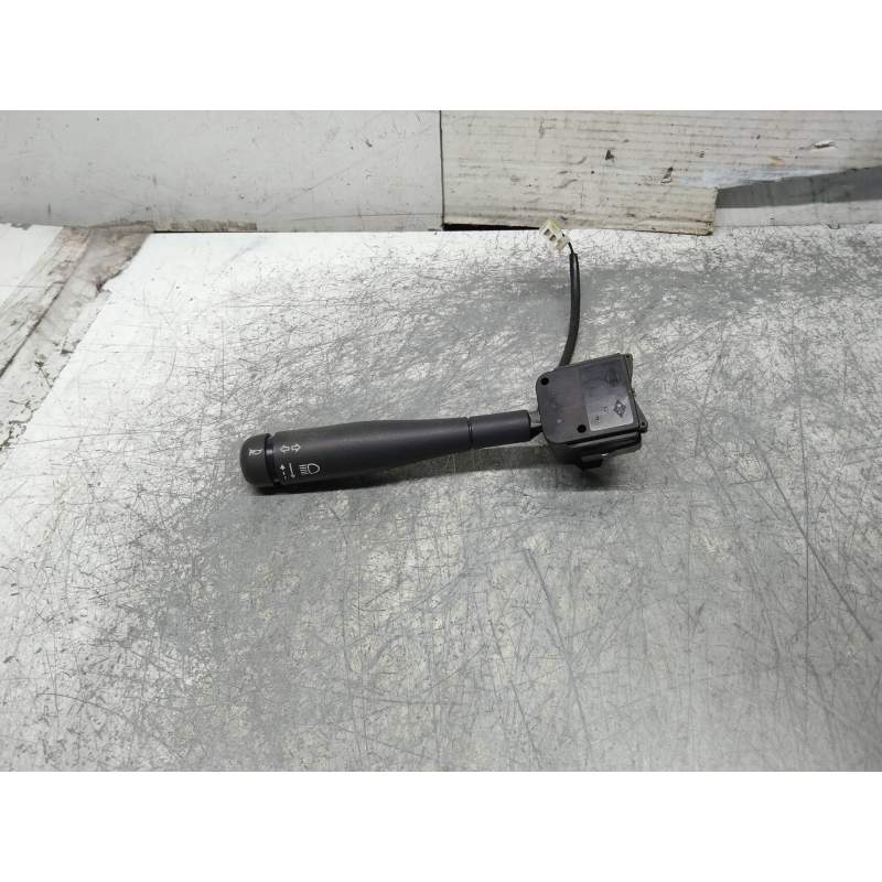 Recambio de mando luces para nissan trade 2.3d referencia OEM IAM   