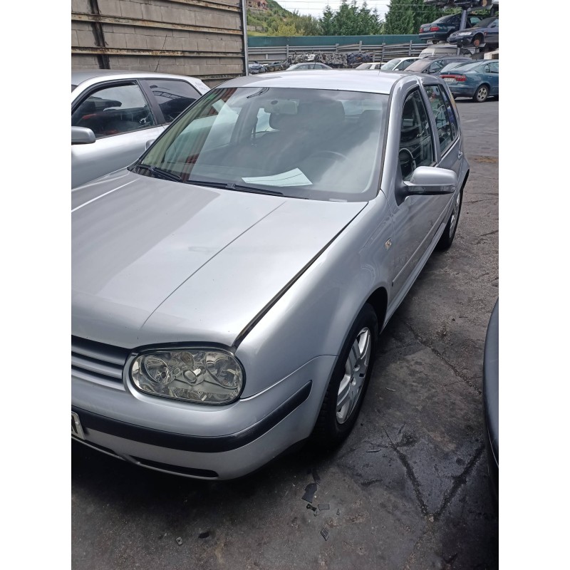 volkswagen golf iv berlina (1j1) del año 2004