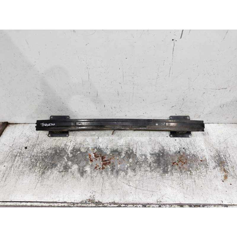Recambio de refuerzo paragolpes trasero para land rover freelander (lr2) 2.2 td4 referencia OEM IAM YH5217B892  