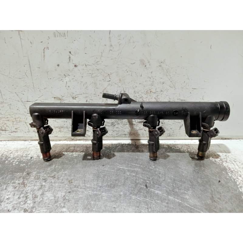 Recambio de rampa inyectora para peugeot 406 coupe (s1/s2) referencia OEM IAM 9628084680 20G 1999