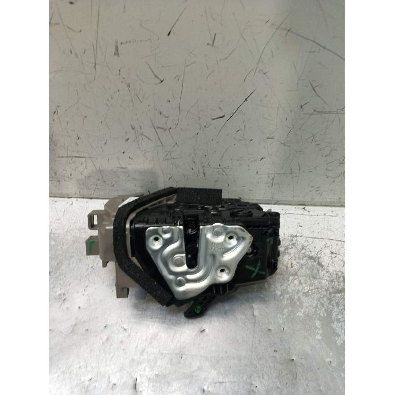Recambio de motor cierre centralizado trasero izquierdo para kia ceed business referencia OEM IAM 21091081410J7000 5P 2022