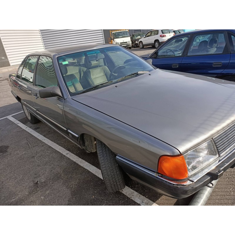 audi 100 berlina (443) del año 1988