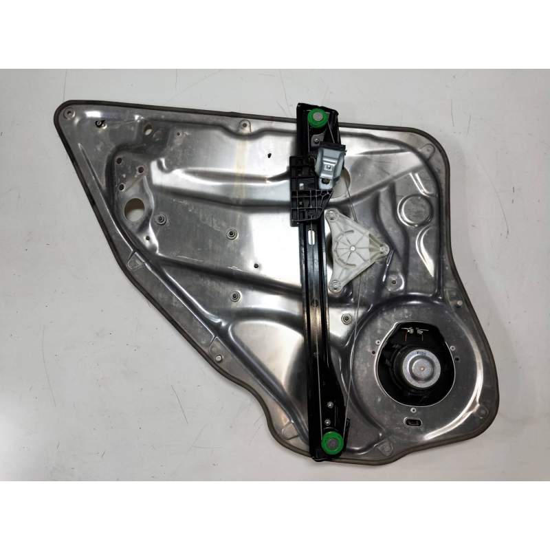 Recambio de elevalunas trasero derecho para mercedes-benz clase c (w204) lim. referencia OEM IAM A2048200642961108100  4P