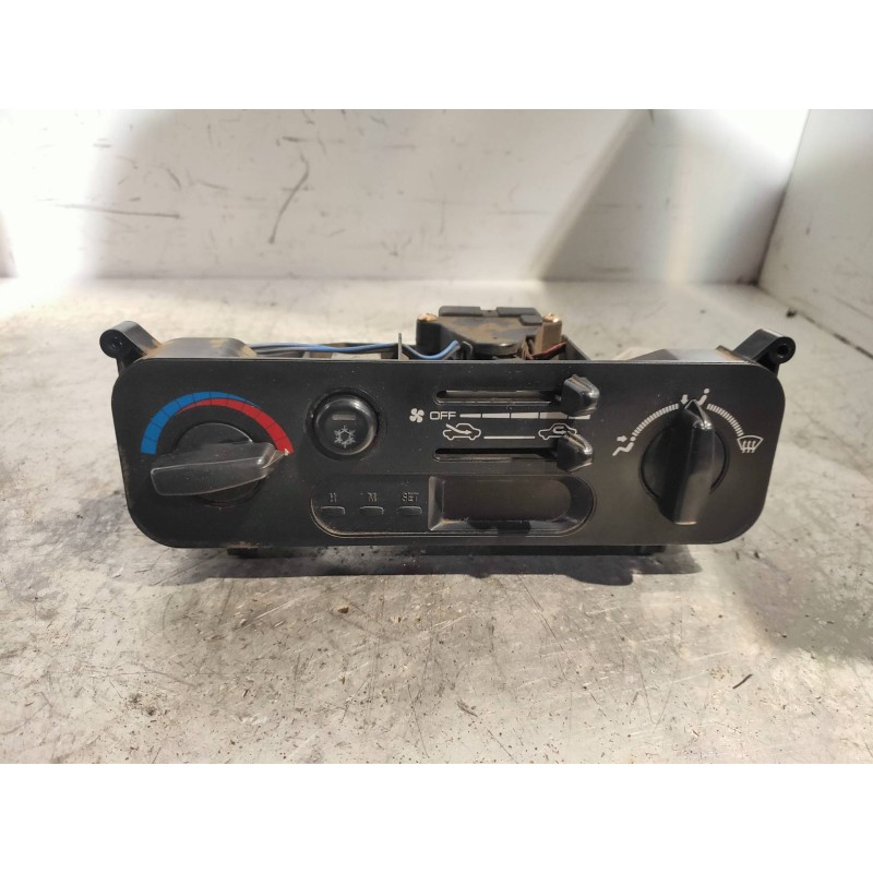 Recambio de mando calefaccion / aire acondicionado para mitsubishi l 200 (k6/7) 2500 td glx (4-ptas.) referencia OEM IAM   