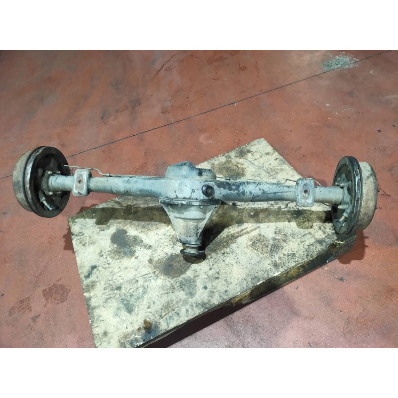 Recambio de puente trasero para mitsubishi l 200 (k6/7) 2500 td glx (4-ptas.) referencia OEM IAM   TAMBOR