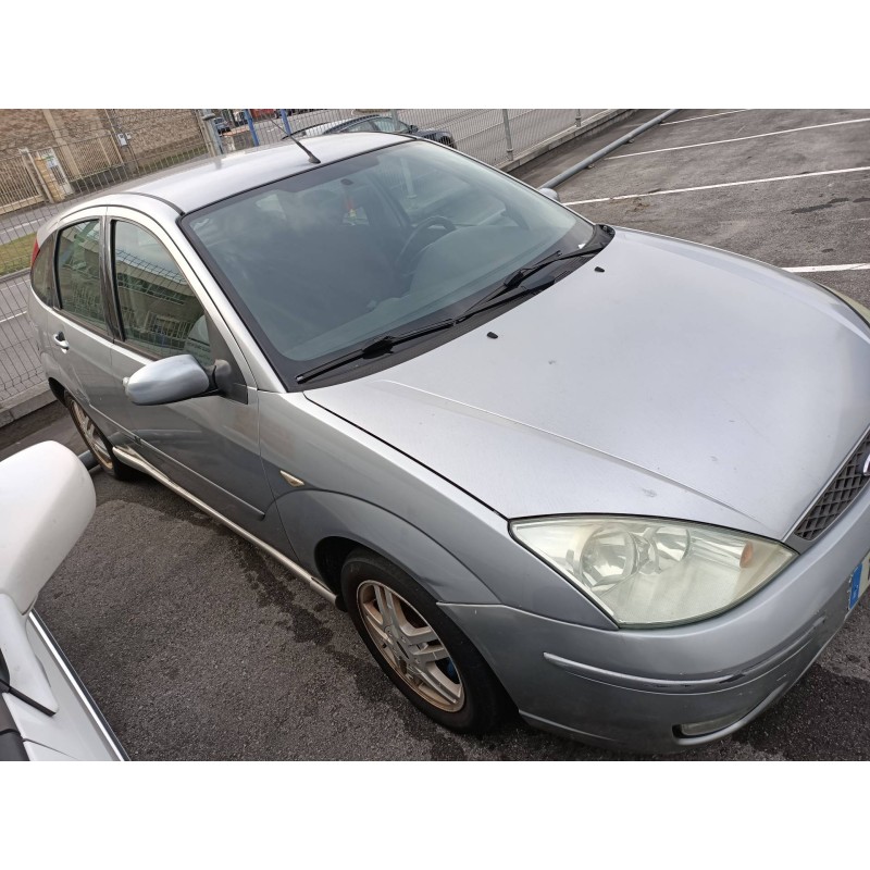 ford focus berlina (cak) del año 2004