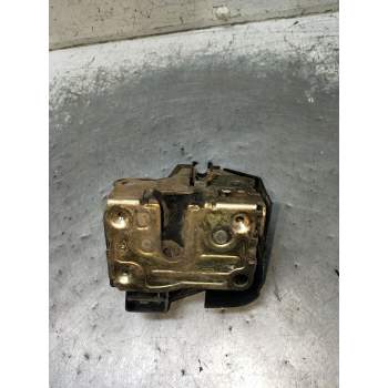 MOTOR CIERRE CENTRALIZADO DELANTERO DERECHO 3P 2001