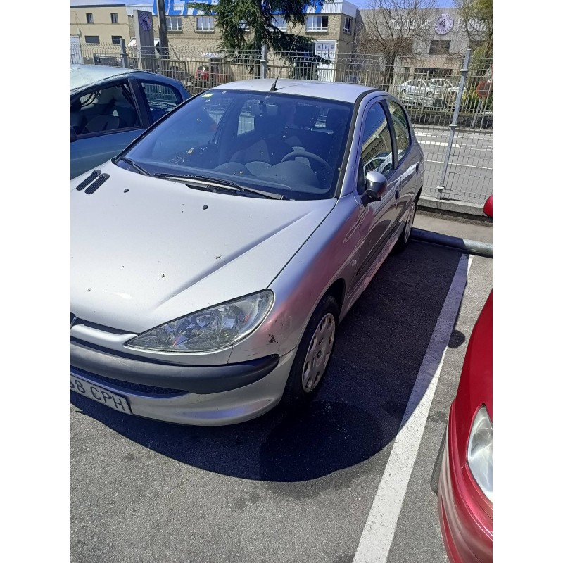 peugeot 206 berlina del año 2003