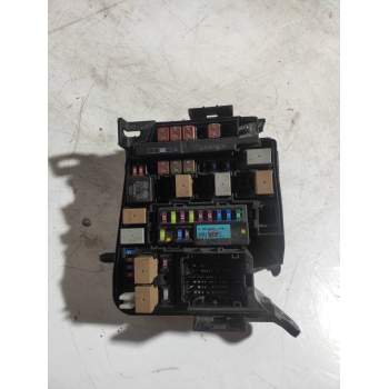 CAJA RELES / FUSIBLES 1879001315 912033Z180 919513X140 