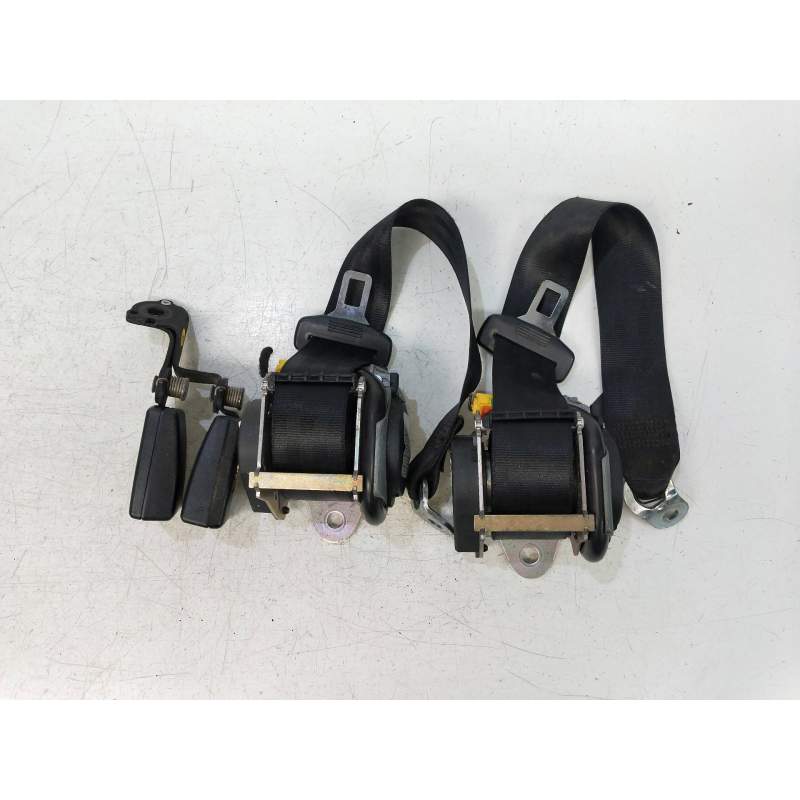 Recambio de juego cinturones trasero para skoda octavia berlina (1z3) active referencia OEM IAM  5P 2004