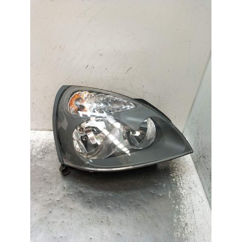 Recambio de faro derecho para renault clio ii (bb_, cb_) 1.5 dci (b/cb08) referencia OEM IAM   