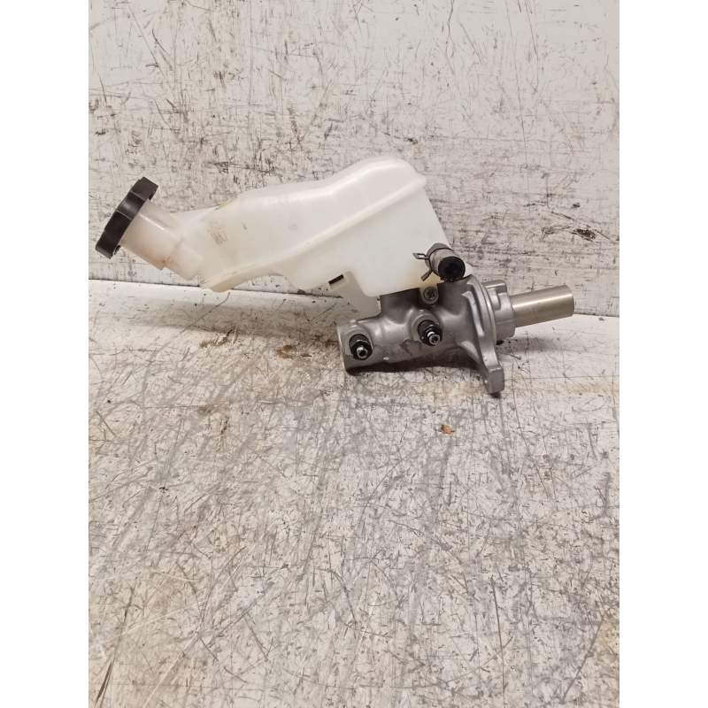 Recambio de bomba freno para kia carens ( ) referencia OEM IAM   2016