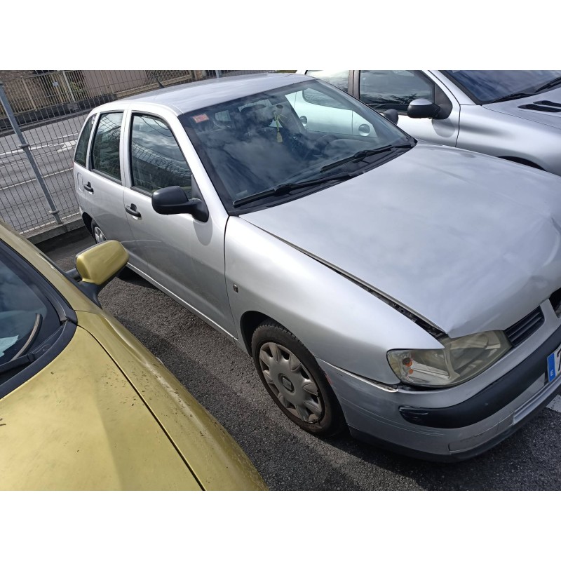 seat ibiza (6k1) del año 2001