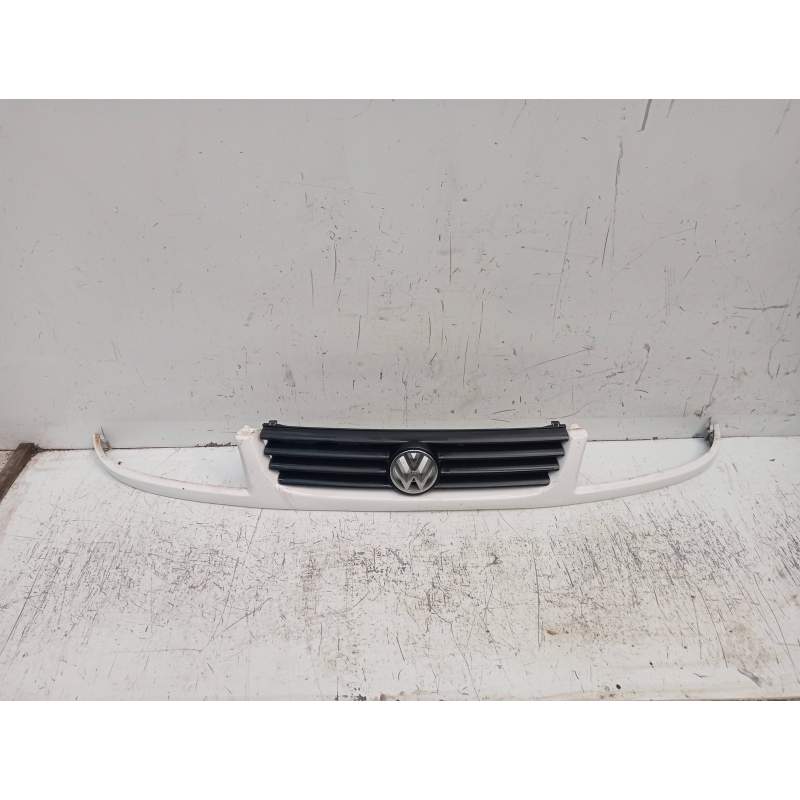 Recambio de rejilla delantera para volkswagen passat berlina (3a2) cl referencia OEM IAM   