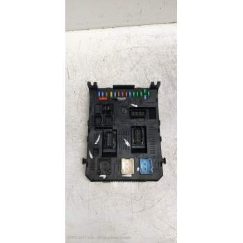 CAJA RELES / FUSIBLES 9661940180 BSI2004H02 