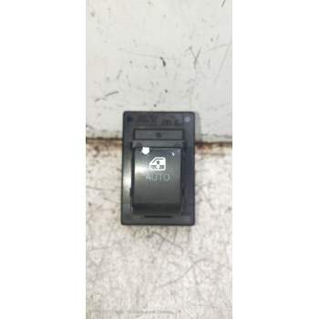 MANDO ELEVALUNAS DELANTERO DERECHO 935751H100 5P