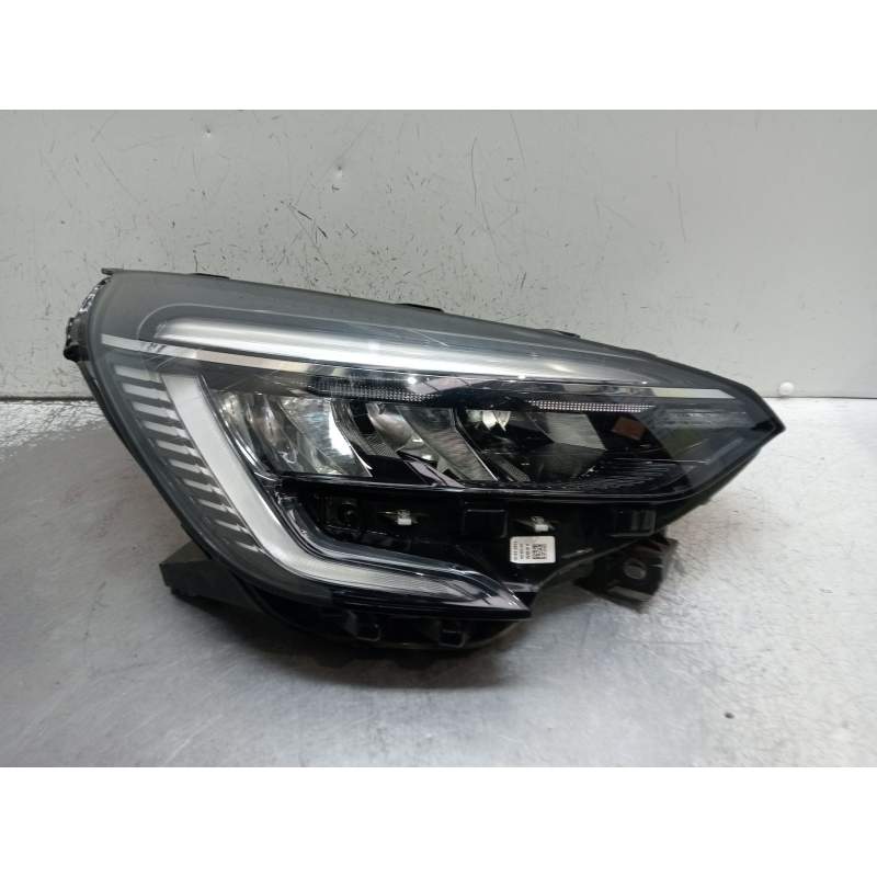 Recambio de faro derecho para renault clio v referencia OEM IAM 260104922R VER FOTOS 2019