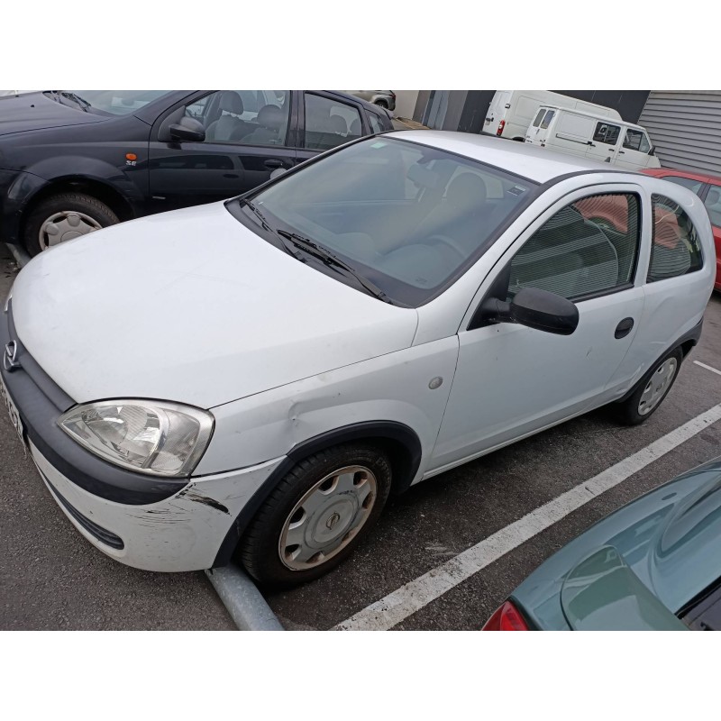 opel corsa c del año 2002