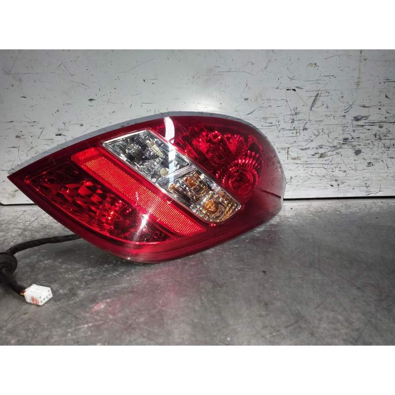 Recambio de piloto trasero derecho para hyundai i20 classic referencia OEM IAM 924021J000  