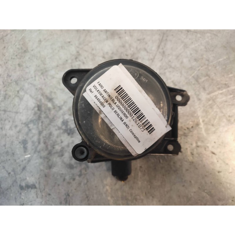 Recambio de faro antiniebla izquierdo para volkswagen polo berlina (6n2) conceptline referencia OEM IAM 96404500  