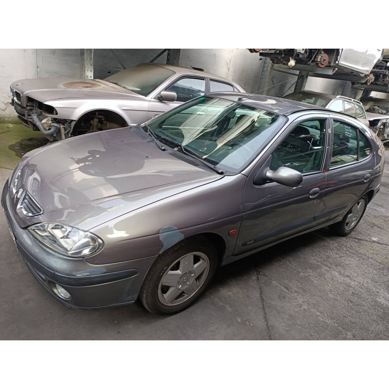 renault megane i fase 2 berlina (ba0) del año 2000