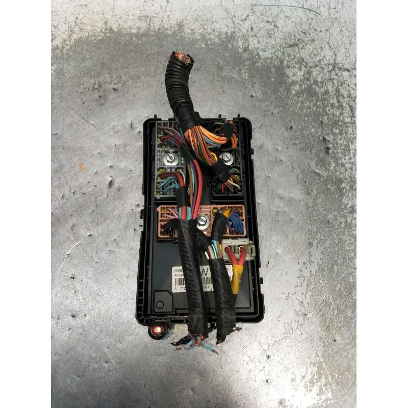 Recambio de caja reles / fusibles para chevrolet aveo / kalos sedán (t250, t255) 1.4 referencia OEM IAM 96867129  