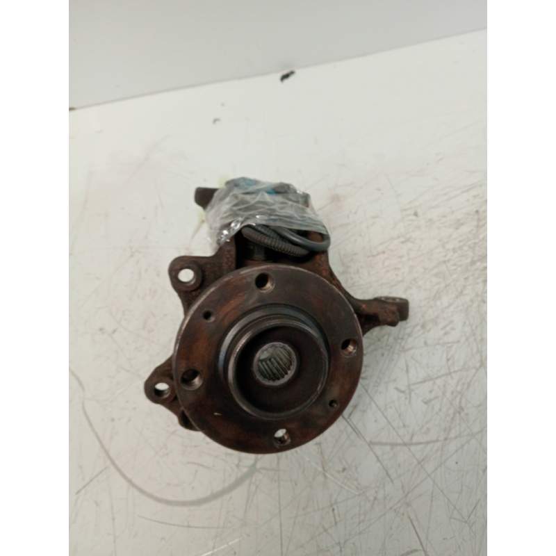 Recambio de mangueta delantera izquierda para citroën c3 1.4 hdi sx plus referencia OEM IAM  14HDI 2002