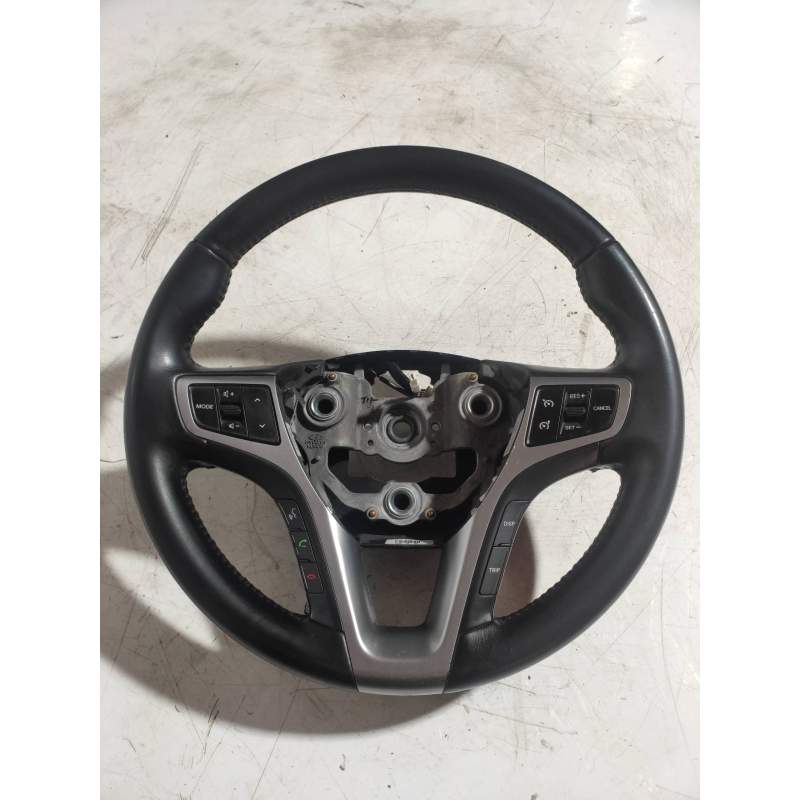 Recambio de volante para hyundai i40 cw gl tecno referencia OEM IAM 561003Z232  
