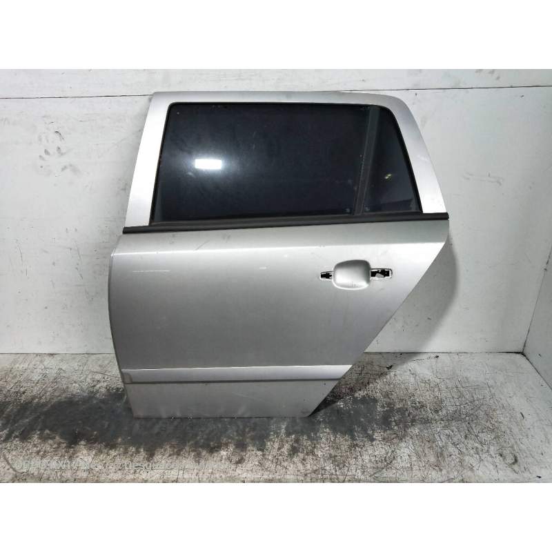 Recambio de puerta trasera izquierda para opel astra h caravan energy referencia OEM IAM  CARAVAN 5P