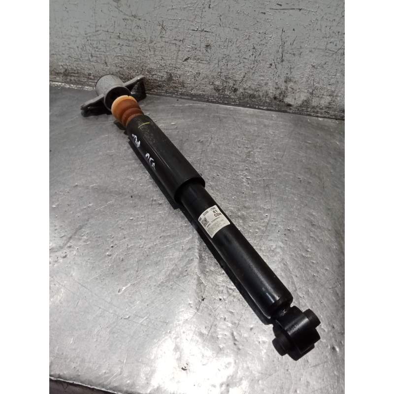Recambio de amortiguador trasero derecho para kia ceed business referencia OEM IAM 55300J7000 10TGDI 2022