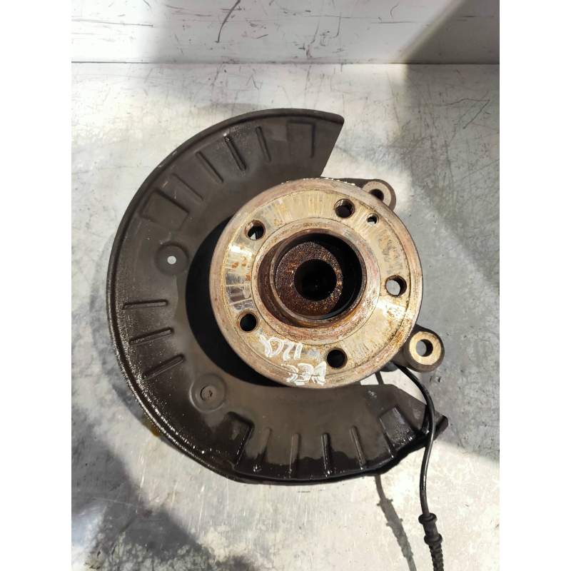 Recambio de mangueta delantera izquierda para mercedes-benz vito kasten (639) 113 cdi lang (639.603) referencia OEM IAM   