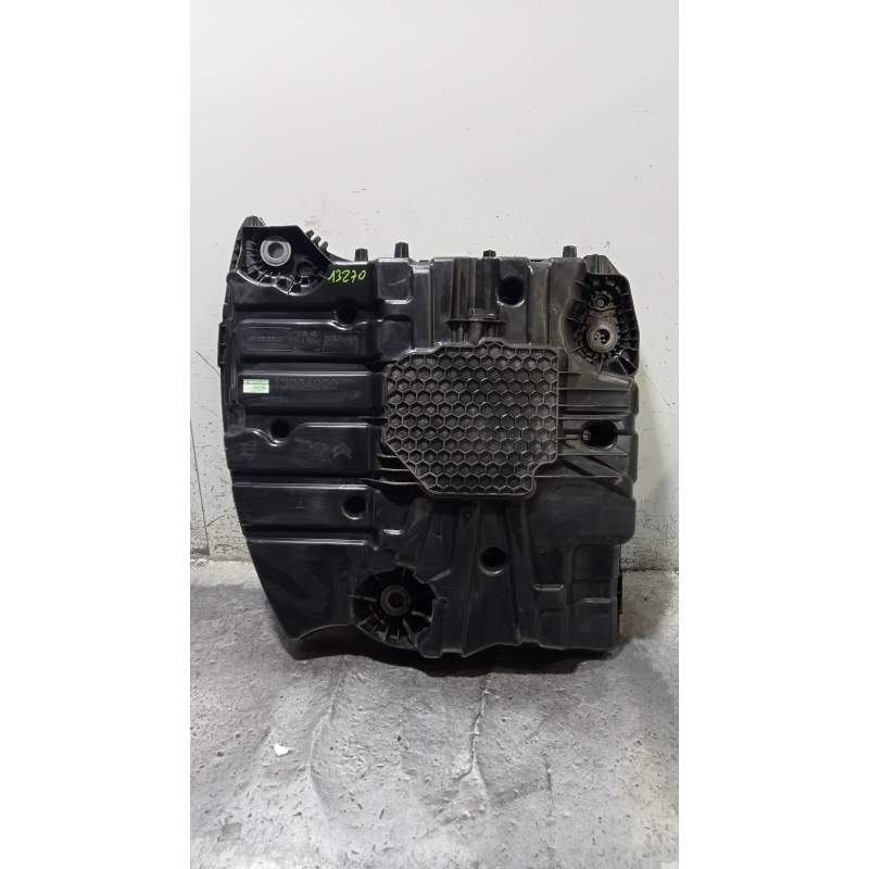 Recambio de deposito combustible para citroën c4 cactus 1.6 blue-hdi fap referencia OEM IAM 9808559680  ADBLUE