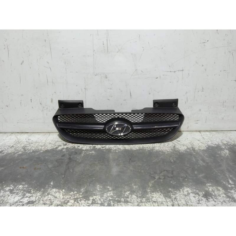 Recambio de rejilla delantera para hyundai getz (tb) 1.5 crdi referencia OEM IAM   