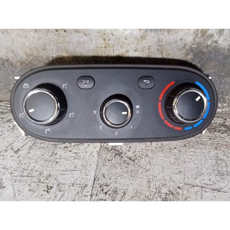 Recambio de mando calefaccion / aire acondicionado para iveco daily vi furgoneta 33s13, 35s13, 35c13 referencia OEM IAM   