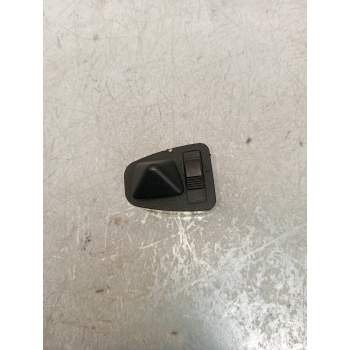 MANDO ELEVALUNAS TRASERO IZQUIERDO 6902174 2001