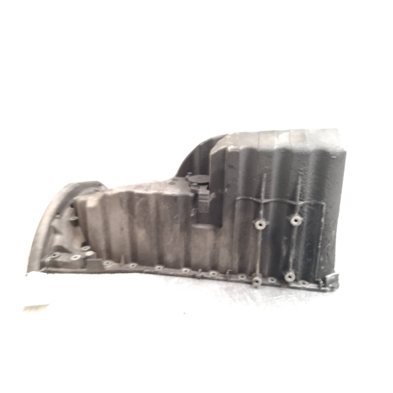 Recambio de carter para mercedes sprinterii caja cerrada (desde 01.06) 2.1 cdi cat referencia OEM IAM A6460142302  