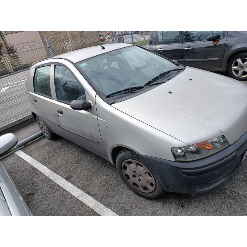 fiat punto berlina (188) del año 2000