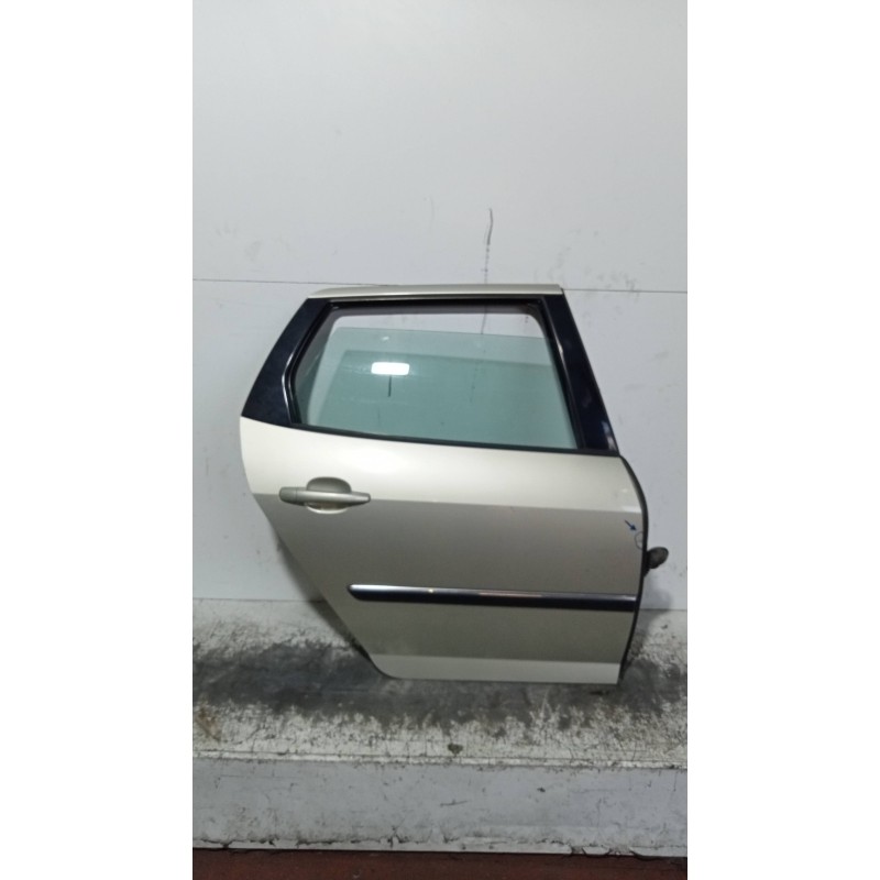 Recambio de puerta trasera derecha para peugeot 407 sw st confort referencia OEM IAM   5P