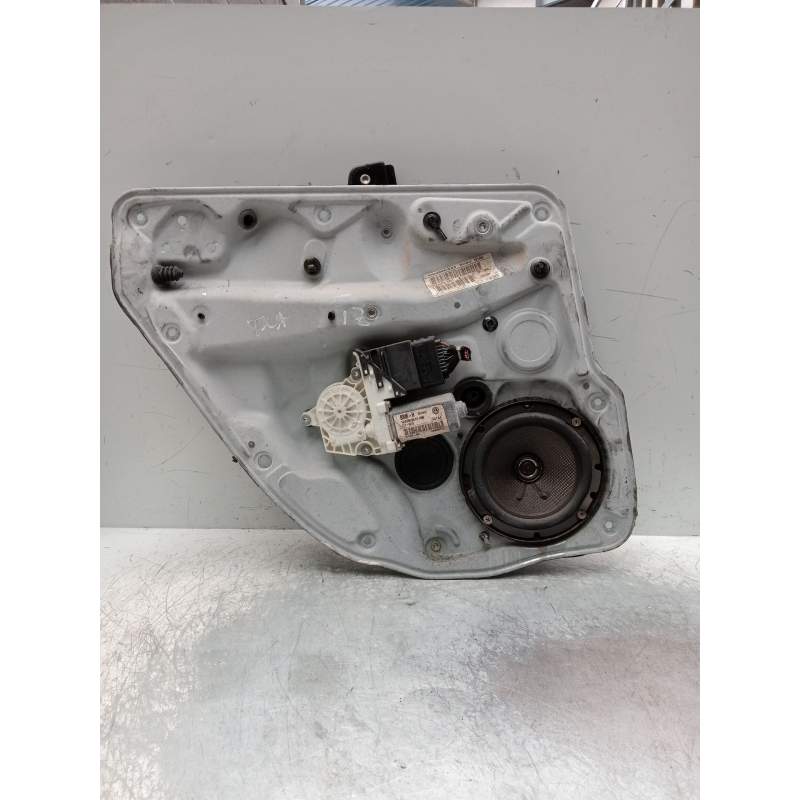 Recambio de elevalunas trasero izquierdo para volkswagen golf iv variant (1j5) 1.6 referencia OEM IAM 1j4839755a  