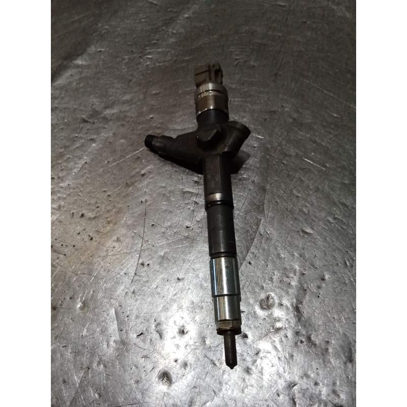 Recambio de inyector para nissan almera ii hatchback (n16) 2.2 dci referencia OEM IAM AW421AW4 01G01587 DENSO