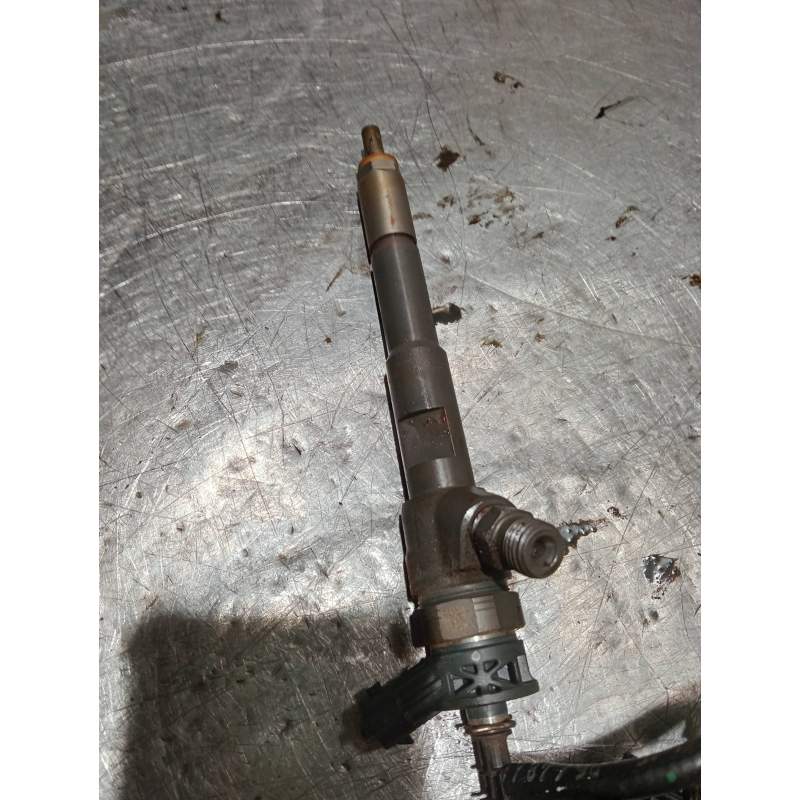 Recambio de inyector para renault clio iv referencia OEM IAM 0445110652  