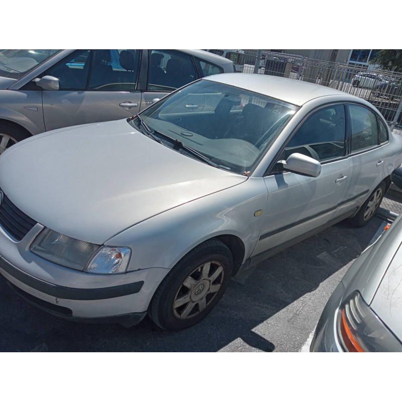 volkswagen passat berlina (3b2) del año 1999